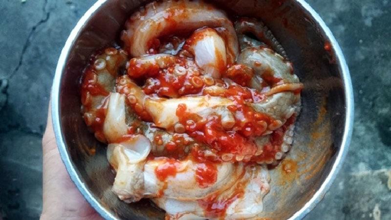 Bach Tuoc Nuong Sa Te 3